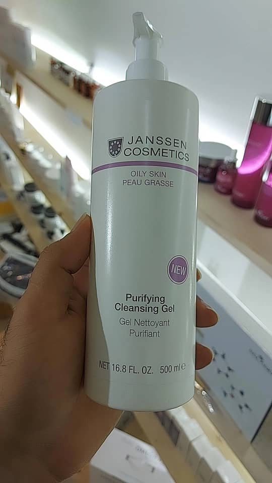 ژل پوست چرب پیوریفایینگ یانسنPurifying cleansing gel